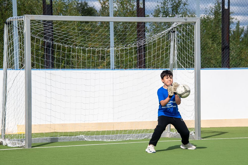 Юный страж футбольных ворот