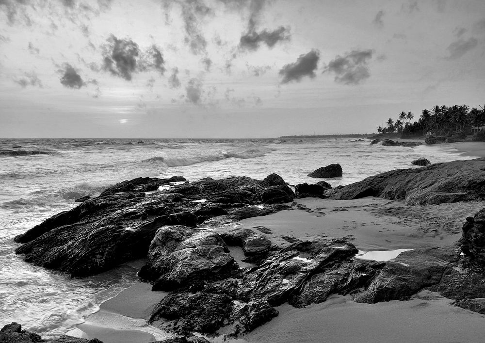 Вечер на берегу океана