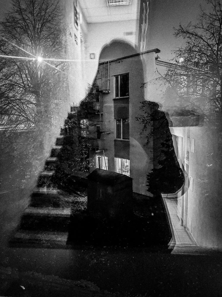 Вот опять окно...