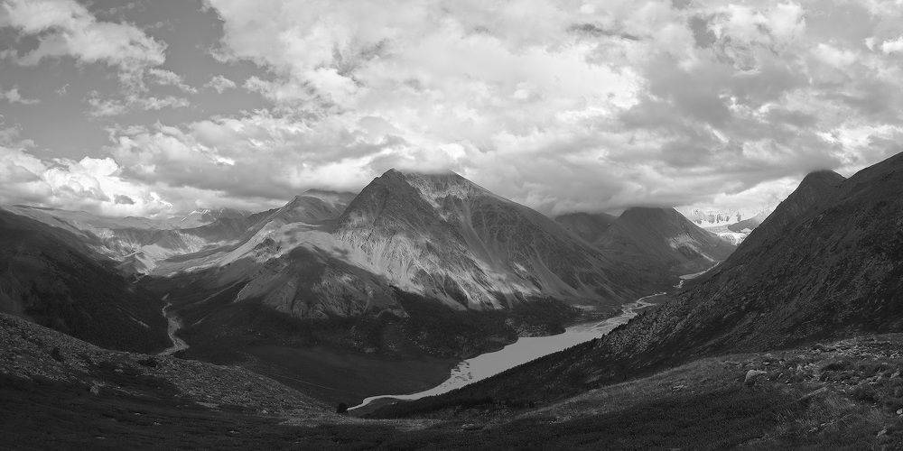 Вид с пер. Кара-Тюрек...