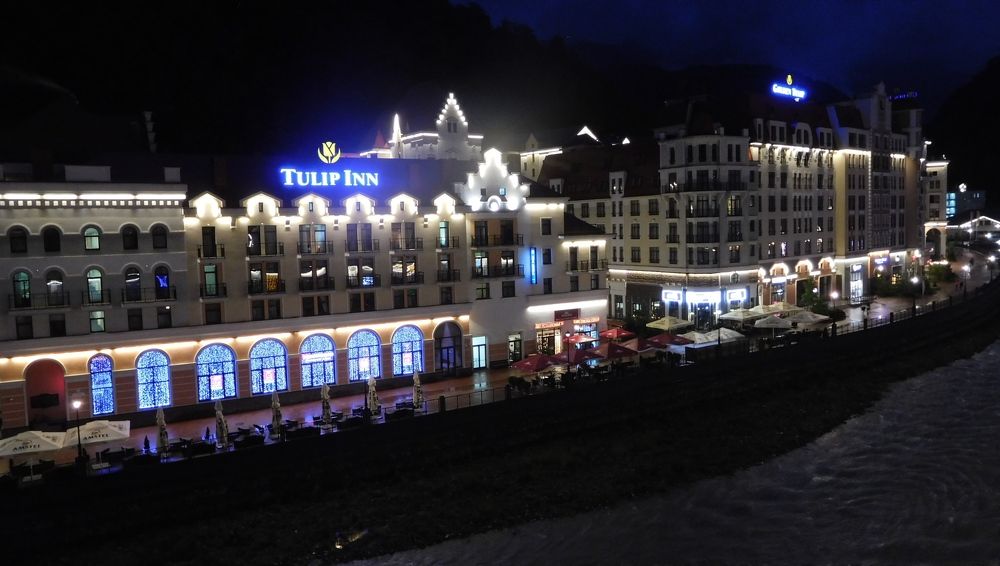 Фотография автора Юлия Сурина