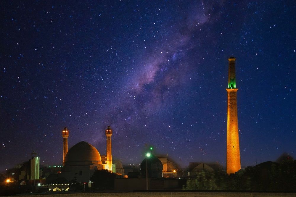 Photograph by Reza Nik