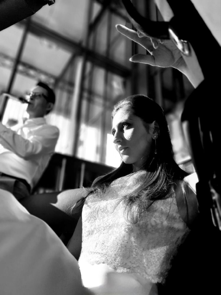 Девушка в кабриолете