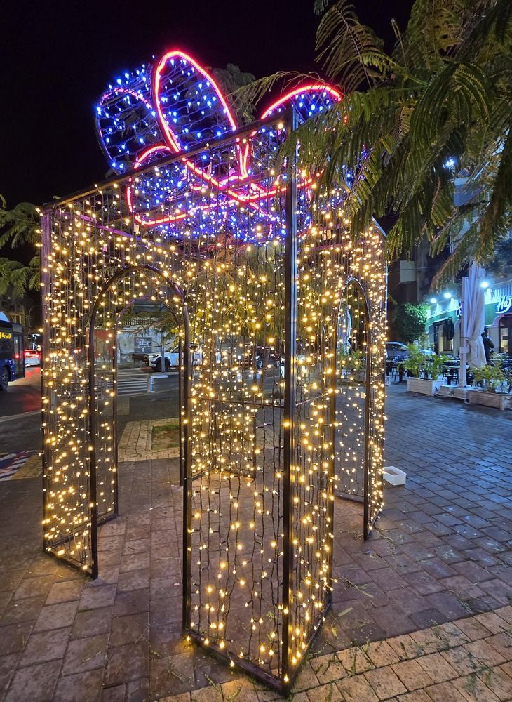 Photograph by Yulia Rotbach