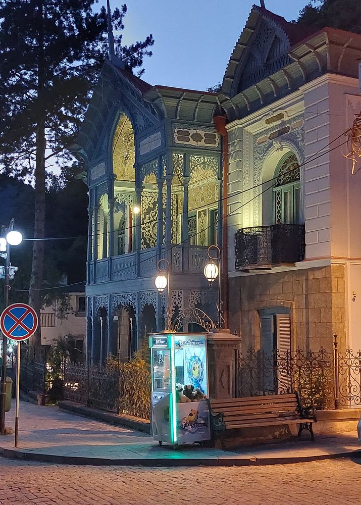 Photograph by Mikhail Levin