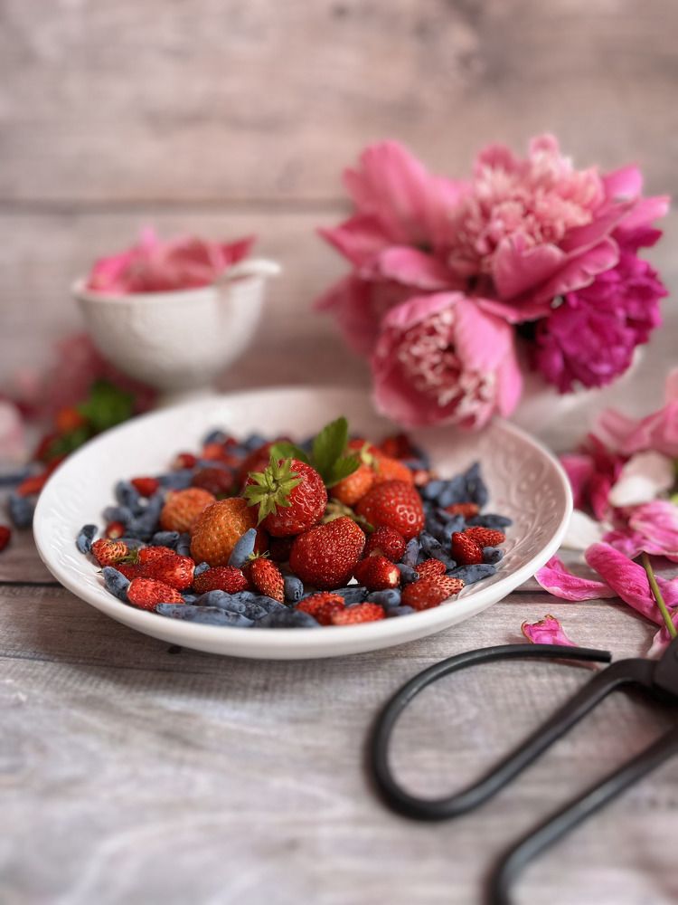 The aroma of ripe berries