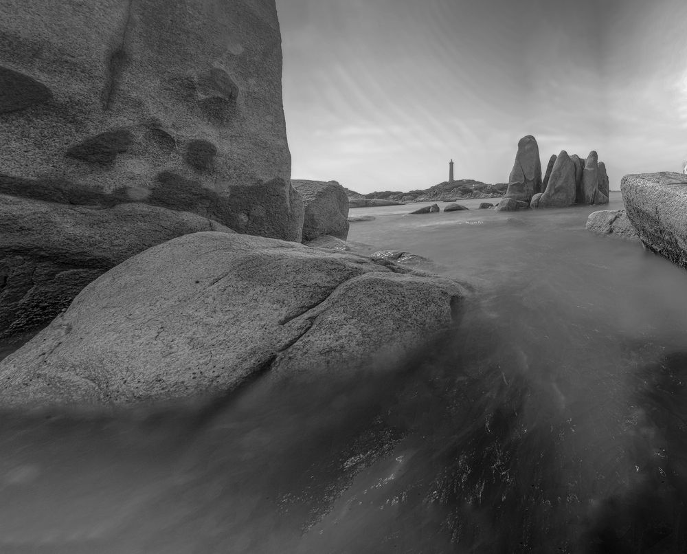 Photograph by TON BAO VAN