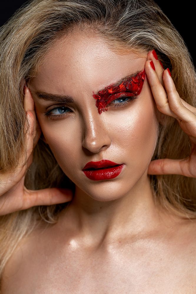 Photograph by AKI shalian