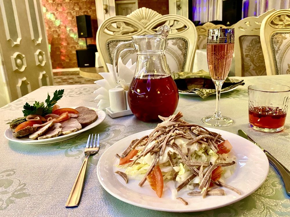 Мясной салат и мясная нарезка