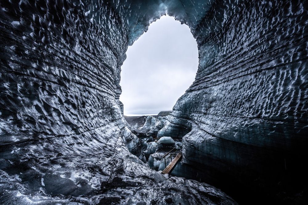 Photograph by Hector Knudsen