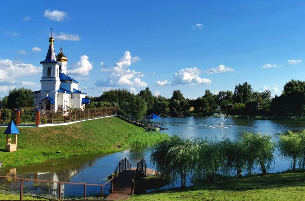 Храм в селе Алешенка