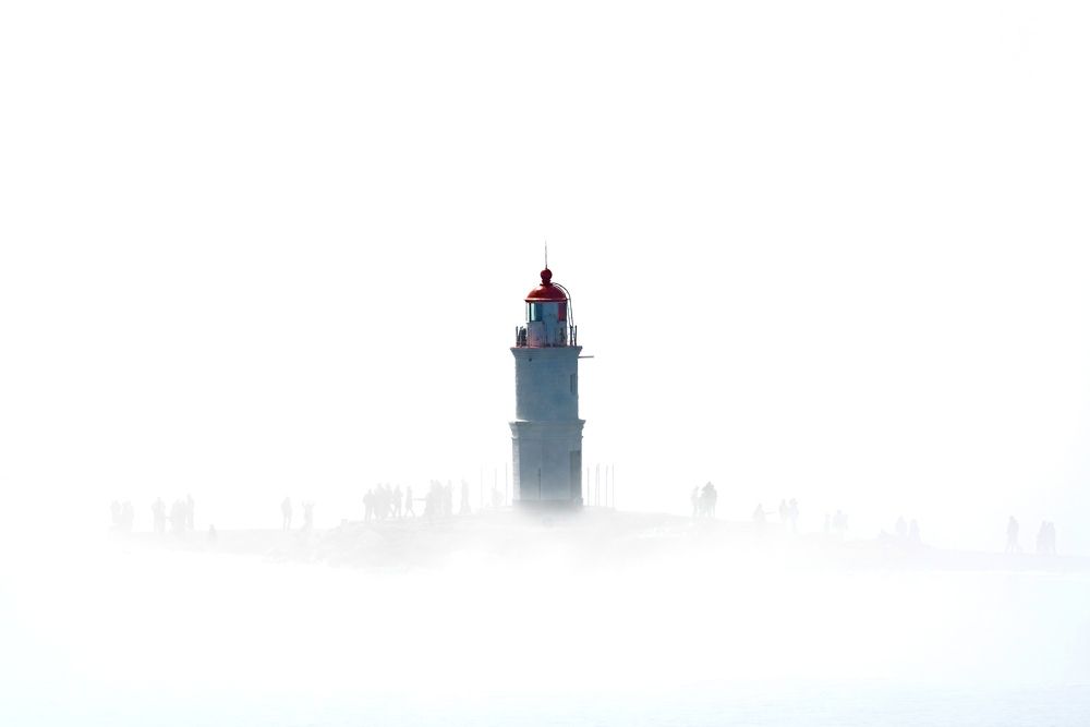 Silhouettes of the lighthouse.