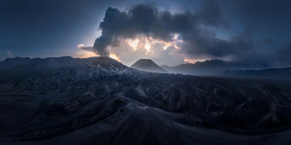 Photograph by WANG QIAN