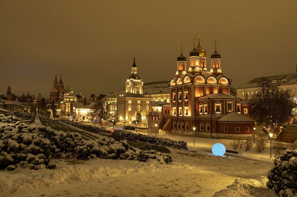 Зимняя Варварка.