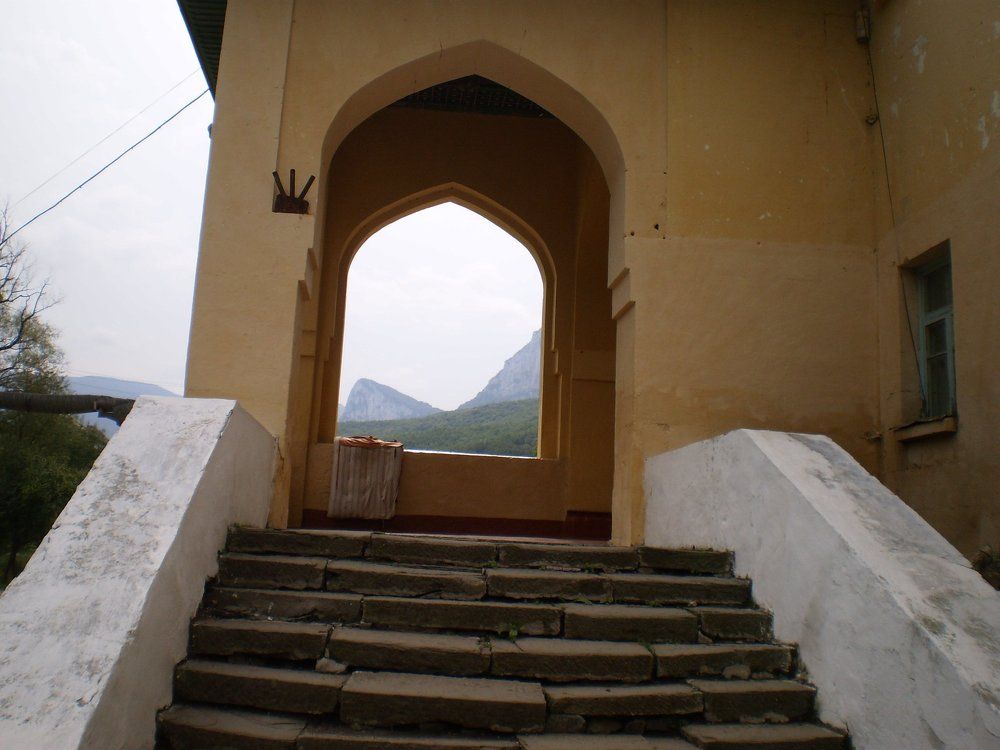 Соколиное. Крыльцо.