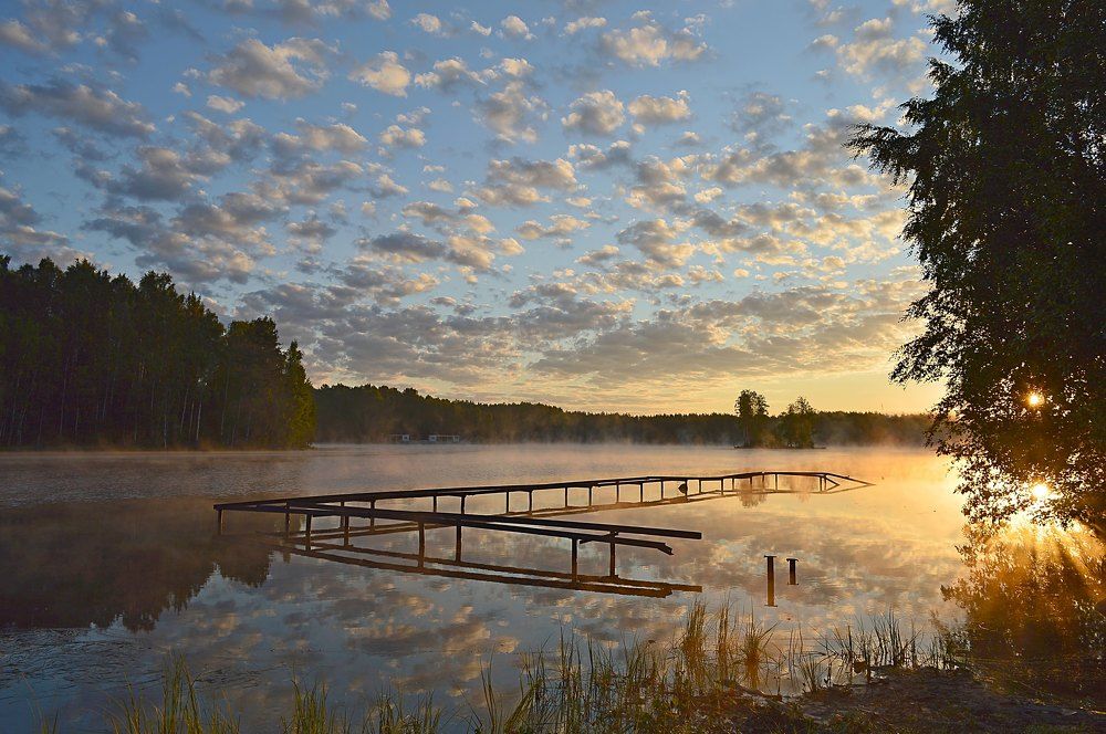 Восход у старой купальни.....