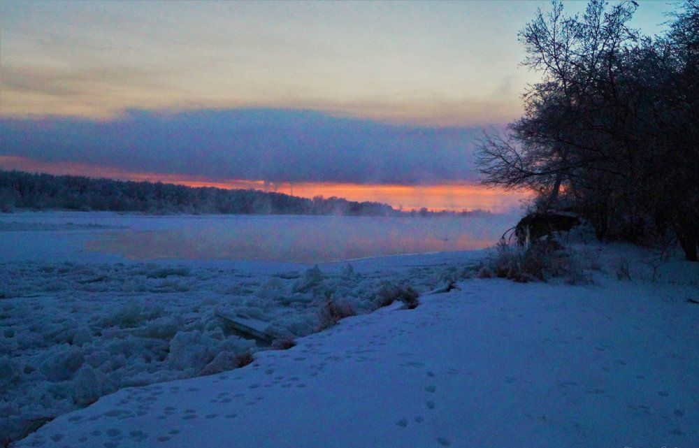 Иртыш в дали от заводов