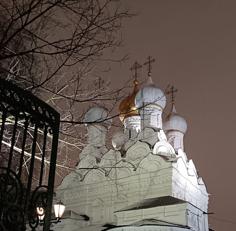 Photograph by Nadin Gaaze