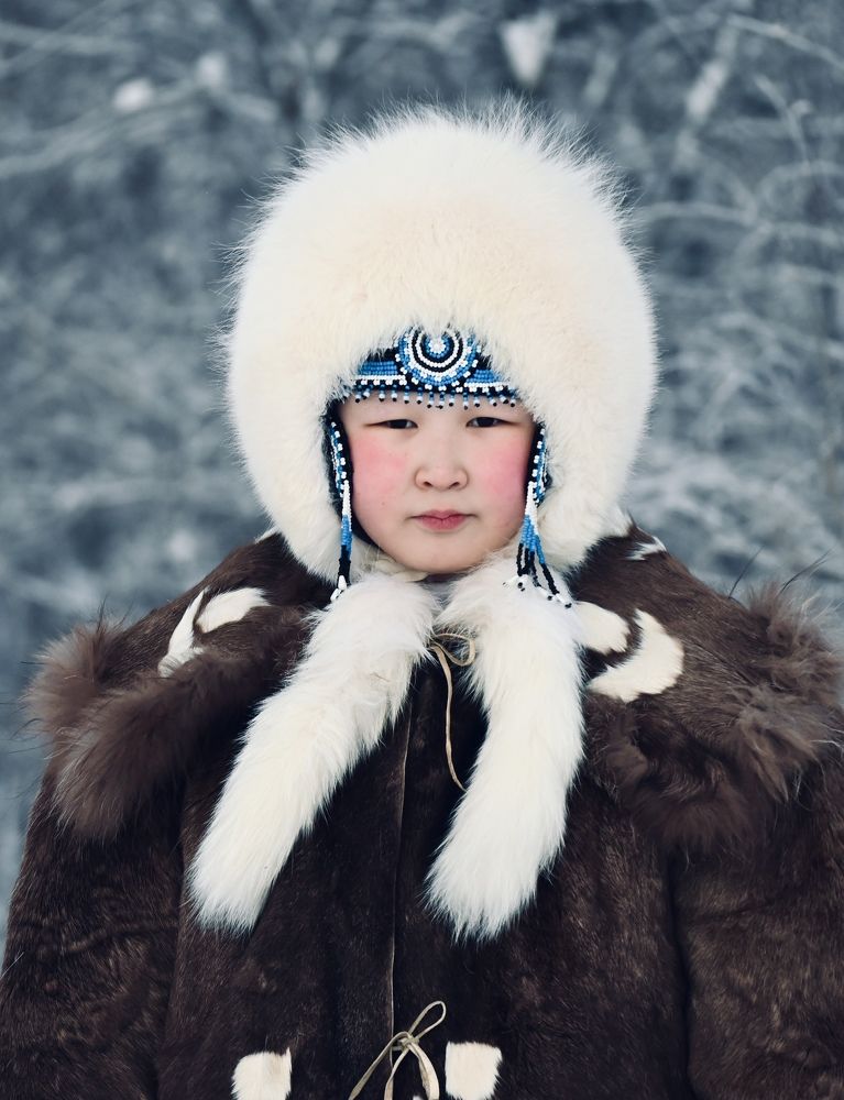 Девочка из народа эвенов