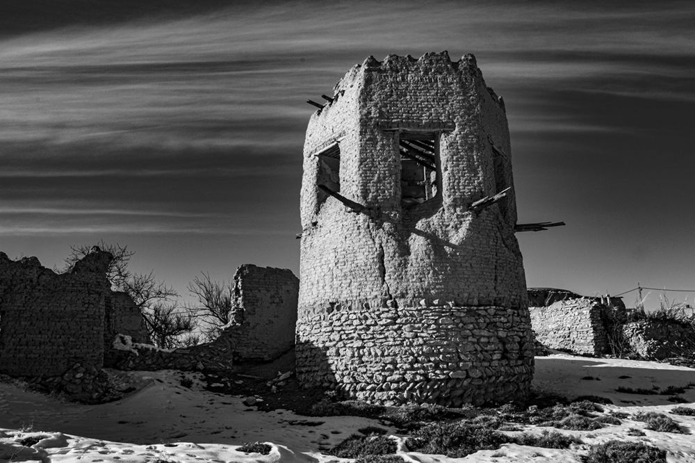 Snow and the Dead Ruler's Castle