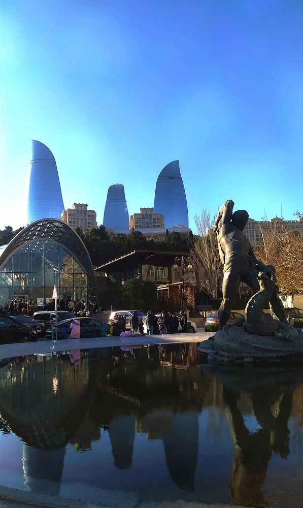 Фотография автора Vusale Zeynalova