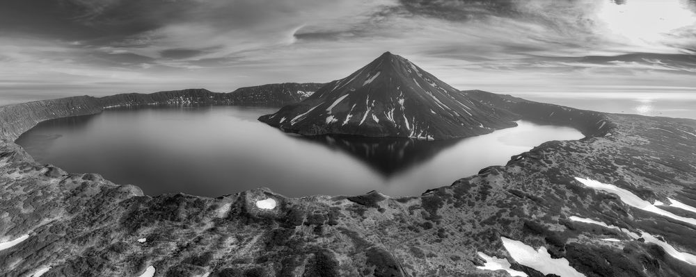 Вулкан Креницина