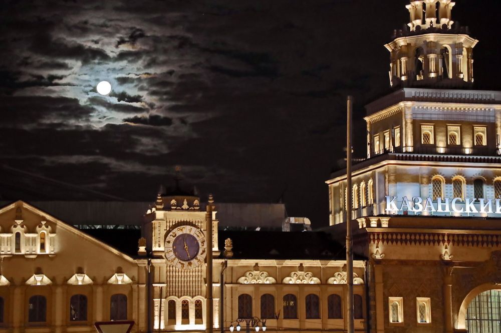 Москва, Казанский Вокзал.