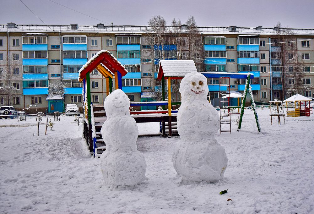 Мартовские снеговики