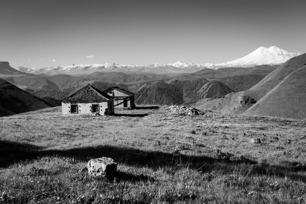 В горах Кавказа