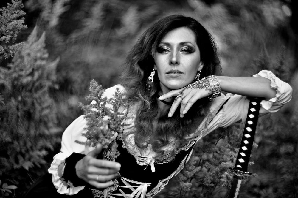 Уличный портрет с естественным светом.