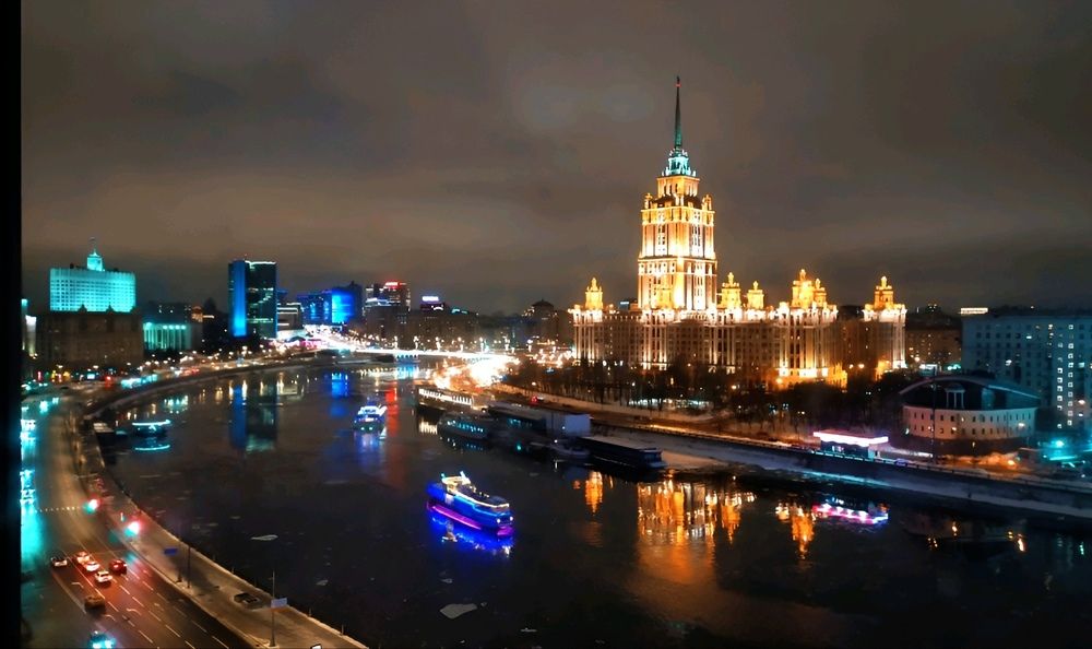 Вечерняя Москва