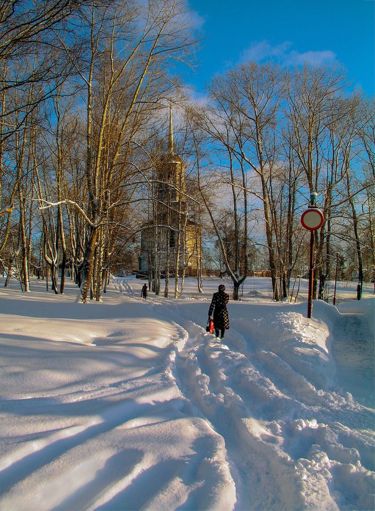 Дорога к храму.