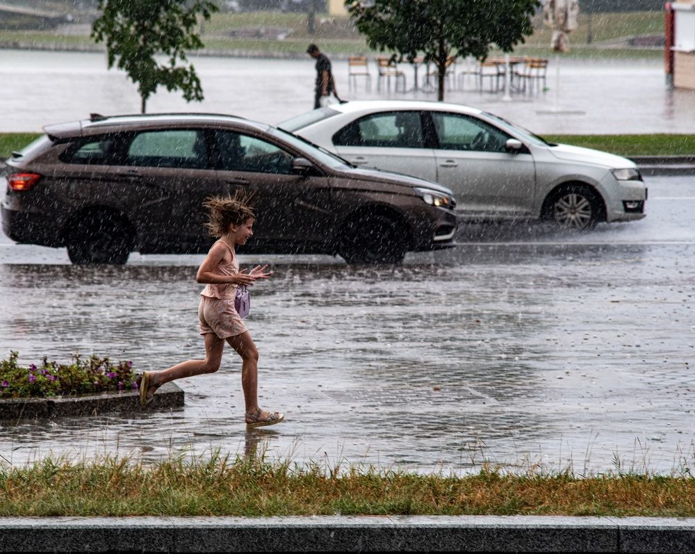 На перегонки с дождем