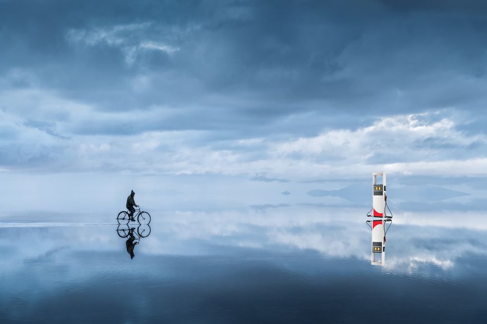 Photograph by DAN CIUPUREANU