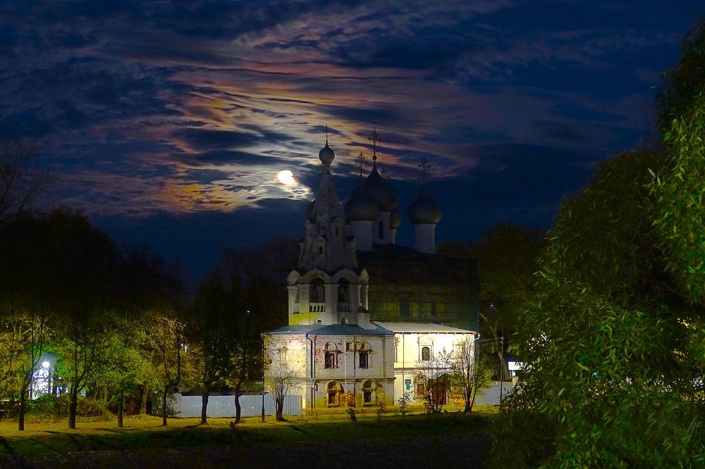 Охотничья Луна