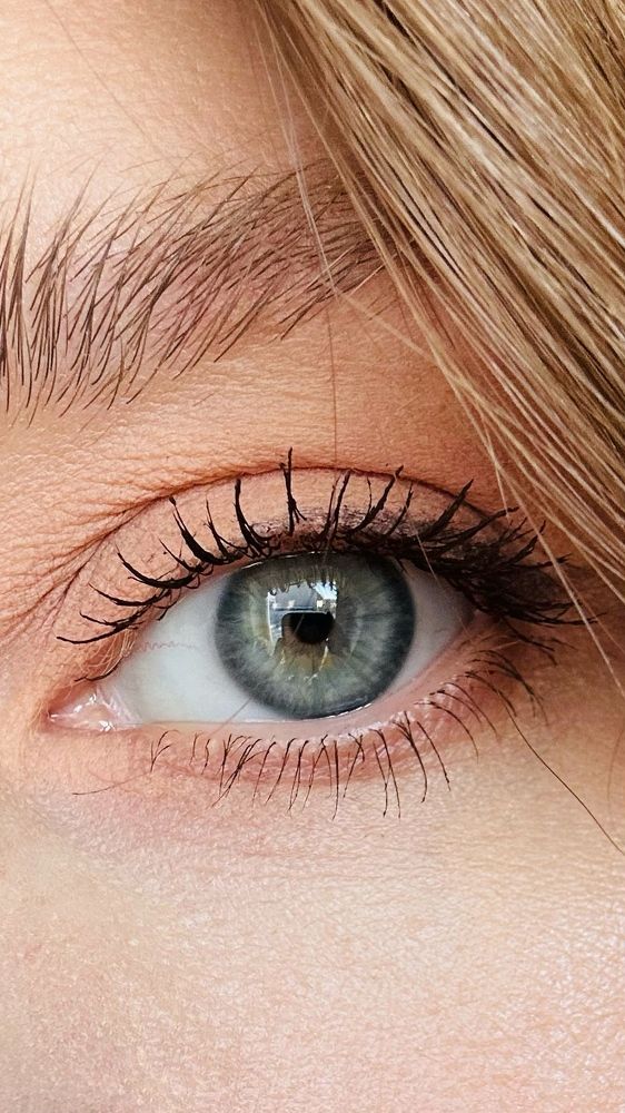 Глаза - зеркало души.