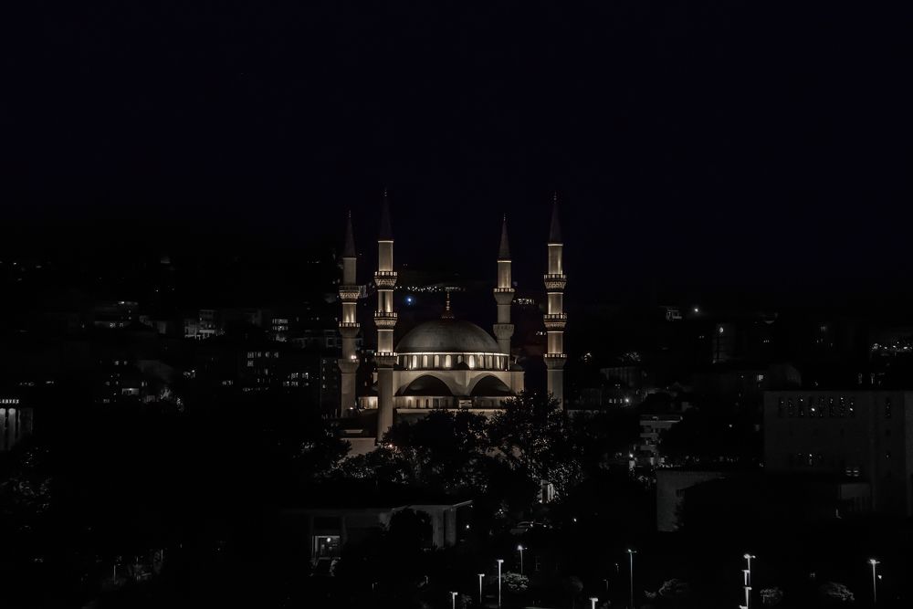 Photograph by Bahir DIBEKOGLU