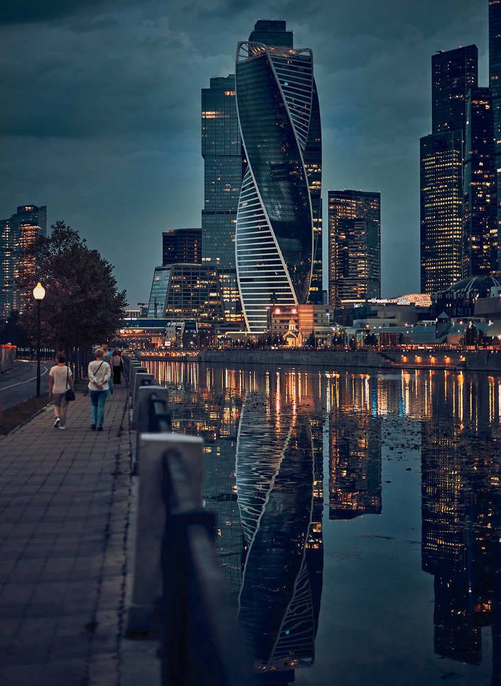 Photograph by Mikhail Khmelevskiy