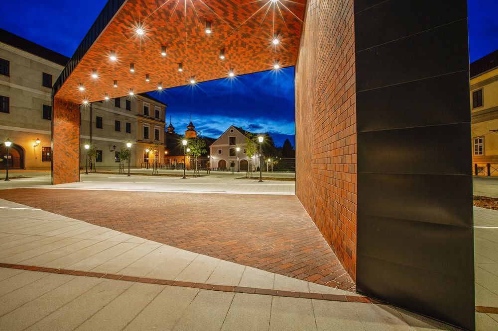 Photograph by Samir Kurtagić