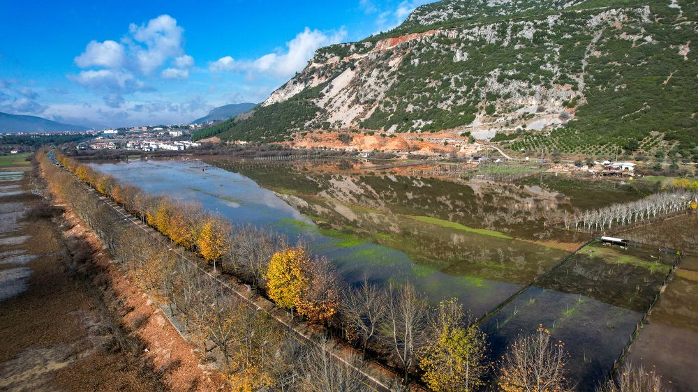 Photograph by Cem Durna