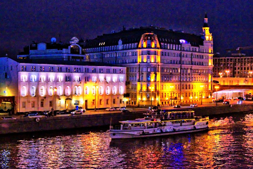 Photograph by Vitaliy Saposhnikov