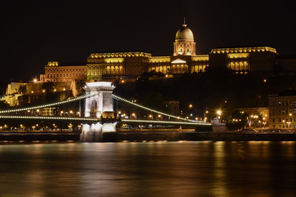 Photograph by Anton Leonchikov