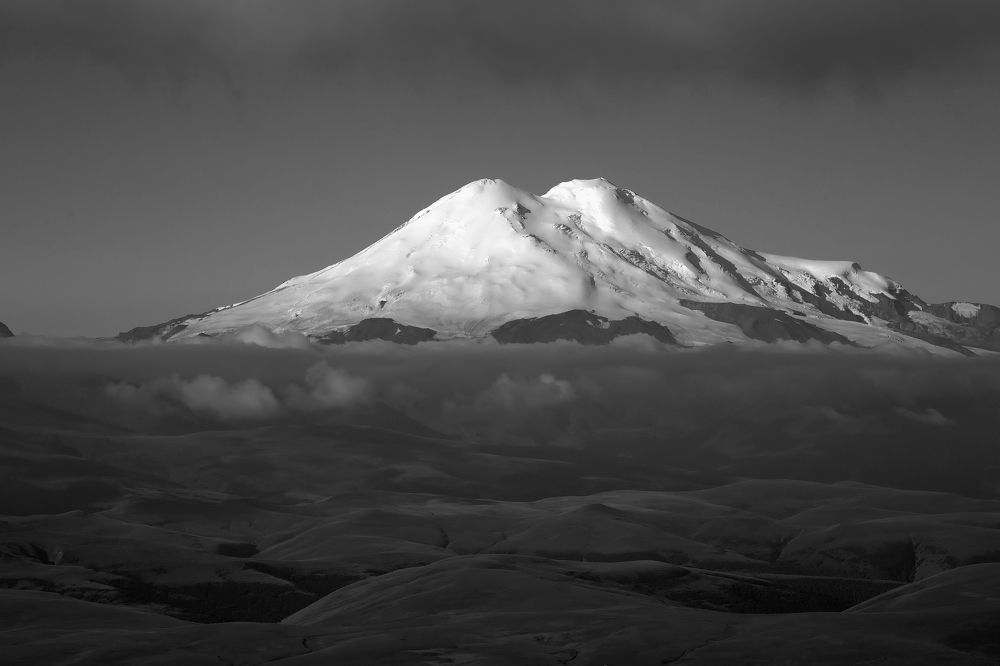 Утренний Эльбрус