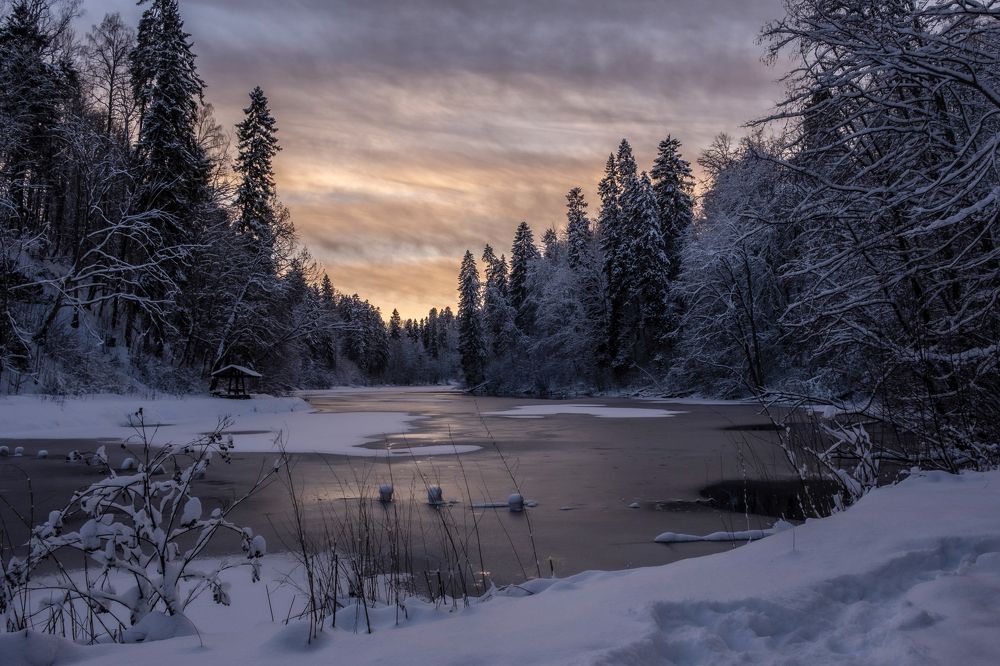 Зимний вечер на радоновых озерах
