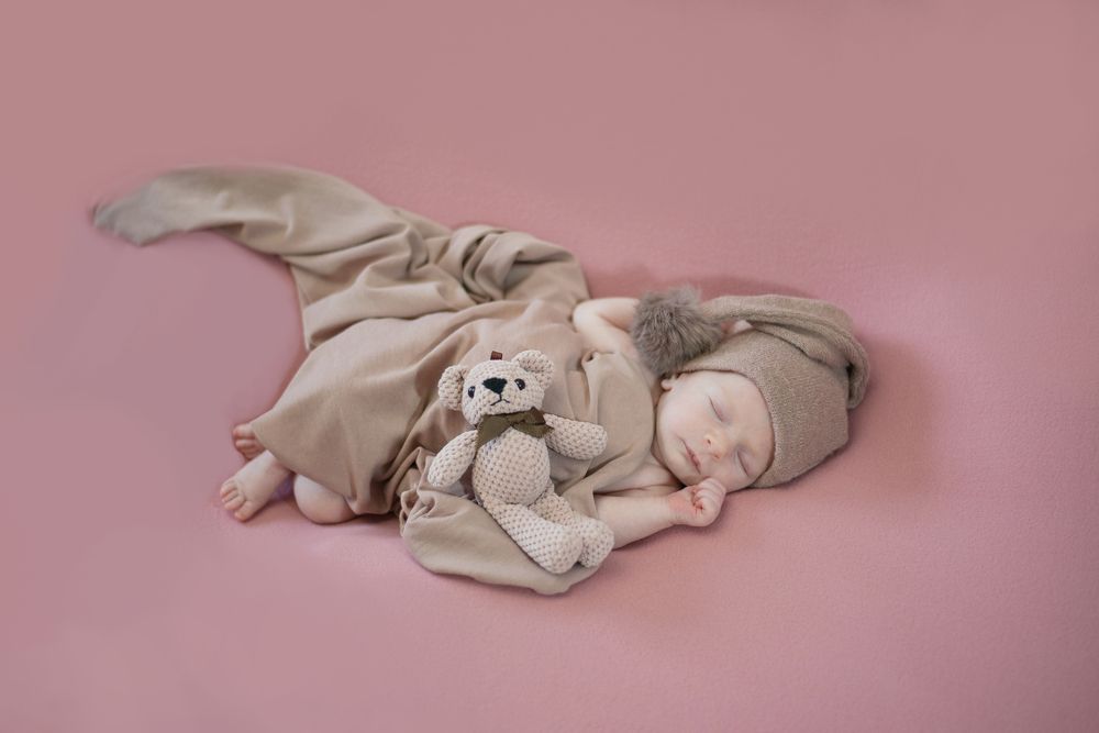 маленький спящий гномик