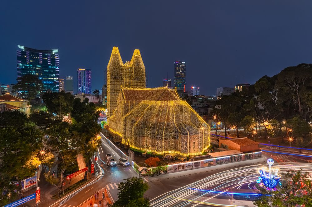 Photograph by Lê Huy Anh