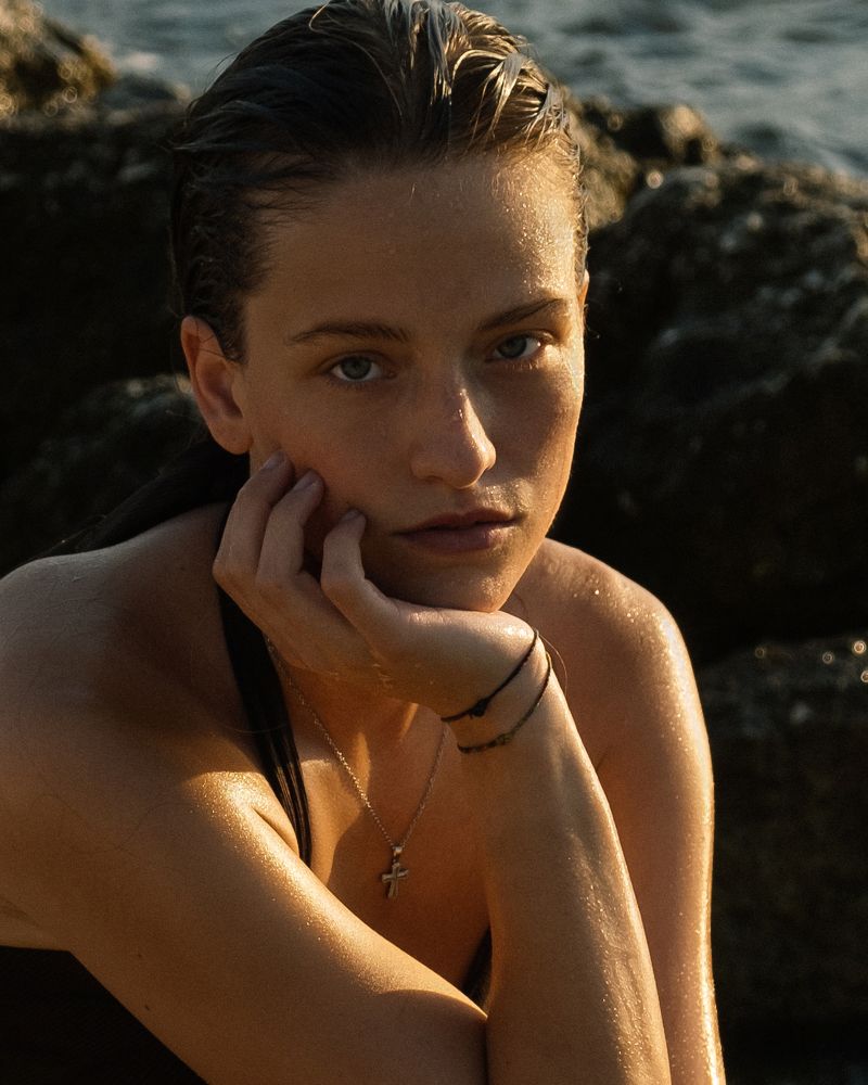 Tara on the beach