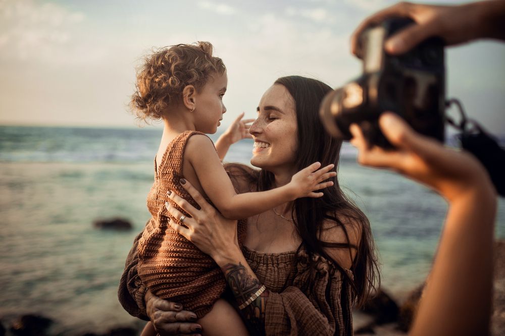 Four hearts, one wave