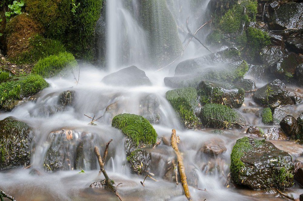 Зеленые камни