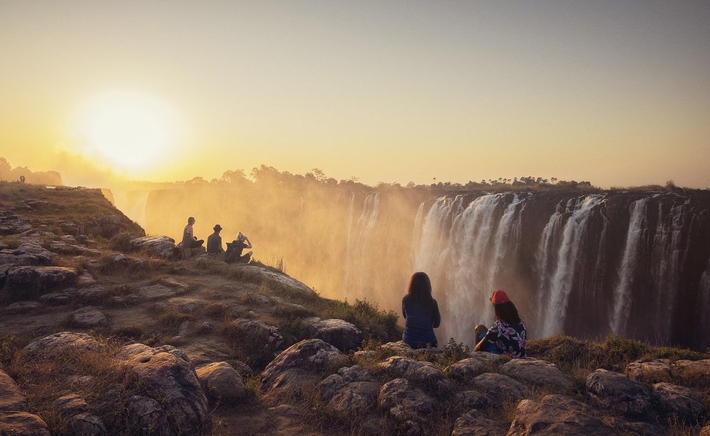 Закат. Водопад Виктория